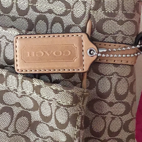 coach Signature laptop carry bag preowne like new - Picture 14 of 16